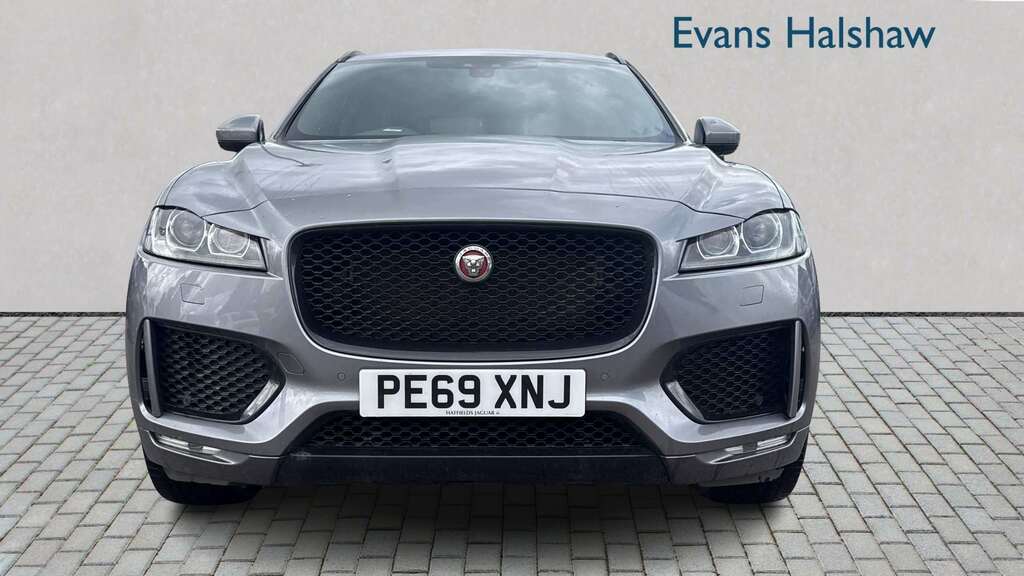 Jaguar F-Pace 2.0D 180 Chequered Flag Awd 2019 Grey #4