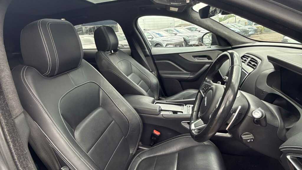 Jaguar F-Pace 2.0D 180 Chequered Flag Awd 2019 Grey #3