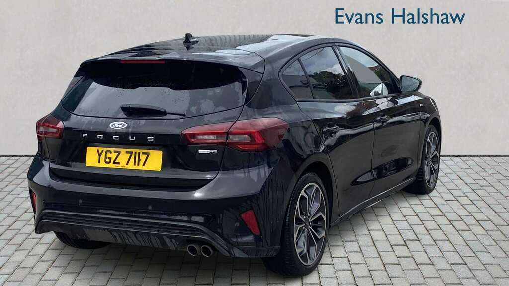Ford Focus 1.0 Ecoboost Hybrid Mhev 155 St-line Vignale 2 YGZ7117 Black #4