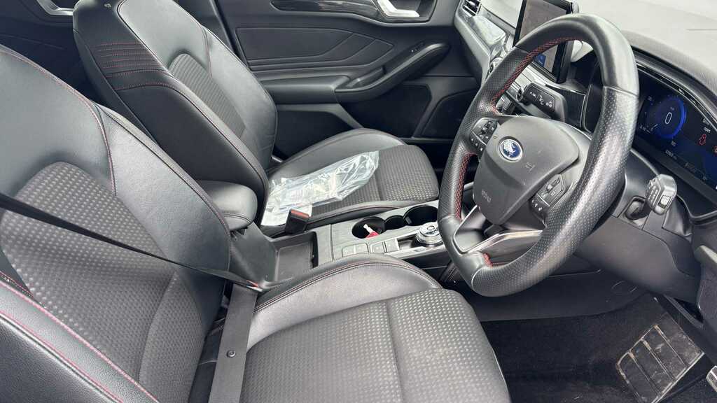 Ford Focus 1.5 St-line Tdci 119 Bhp Black #6