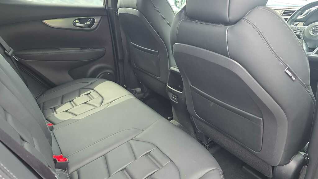 Nissan Qashqai 1.3 Dig-t Acenta Premium Grey #12