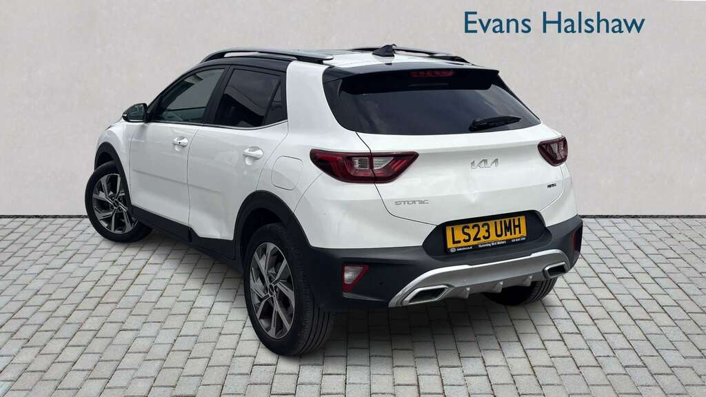Kia Stonic 1.0T Gdi 48V Gt-line S Dct 2023 White #2