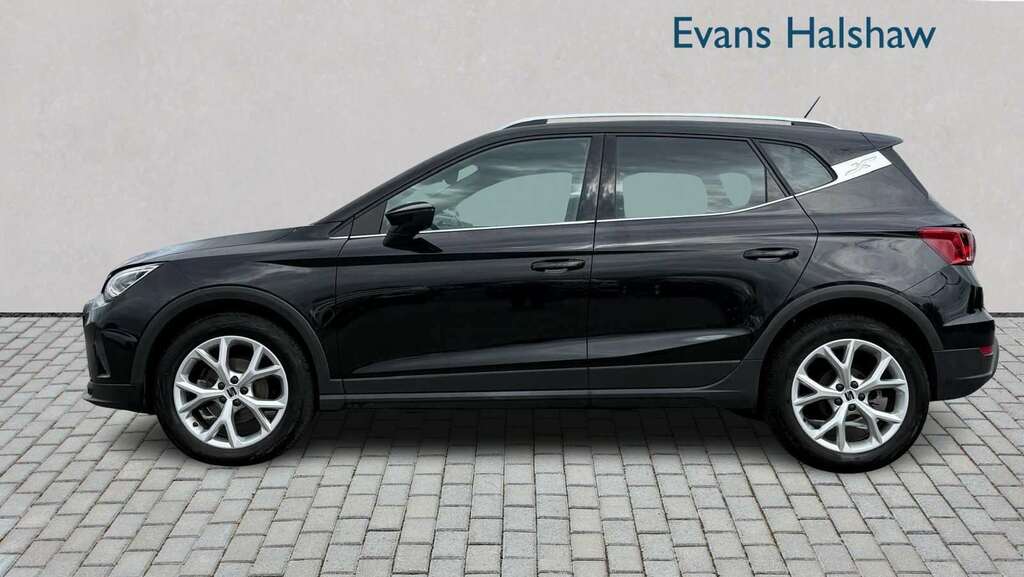 Seat Arona 1.5 Tsi 150 Fr Dsg 2023 Black #3