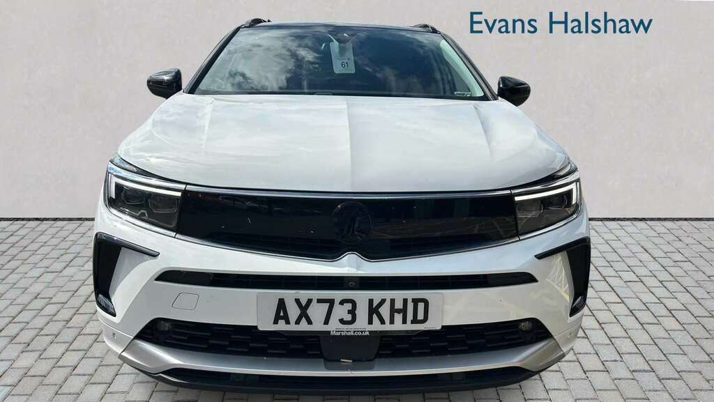 Vauxhall Grandland 1.2 Turbo Ultimate 2024 White #3
