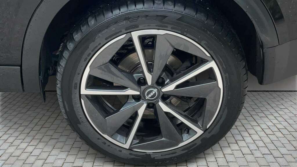 Nissan Qashqai 1.3 Dig-t Mh Tekna 2024 DV73WUL Black #5