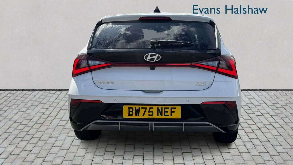 Hyundai I20 1.0T Gdi 90 Black Line 2026 White #5