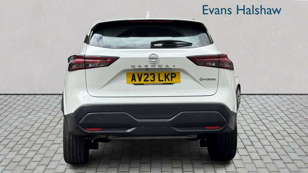 Nissan Qashqai 1.5 E-power Acenta Premium 2023 White #5