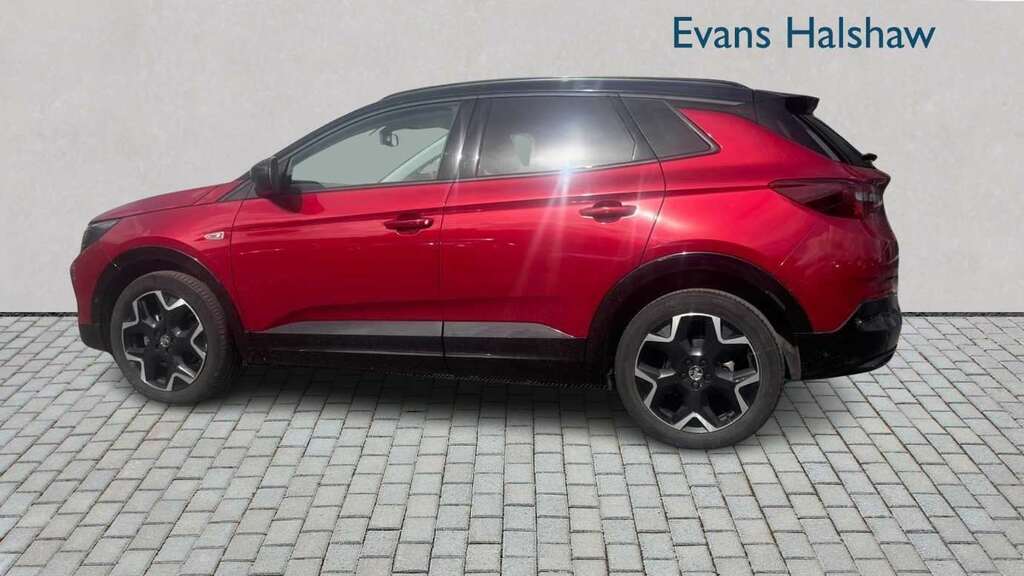 Vauxhall Grandland 1.2 Hybrid 136 Ultimate E-dct6 2024 Red #4