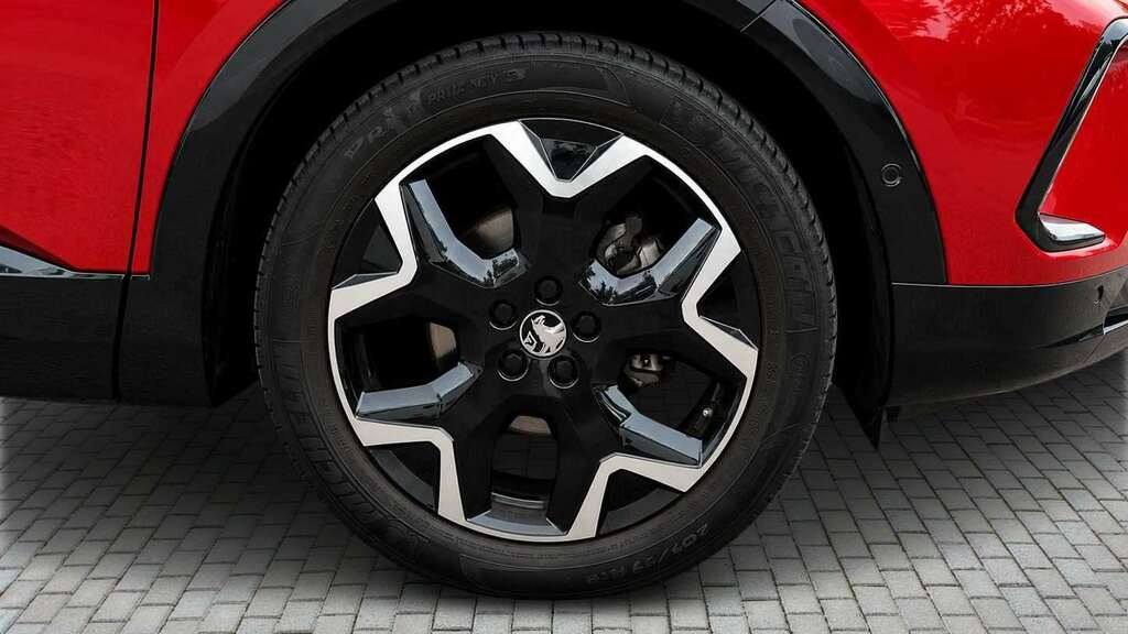Vauxhall Grandland 1.2 Hybrid 136 Ultimate E-dct6 2024 AF74VMO Red #5