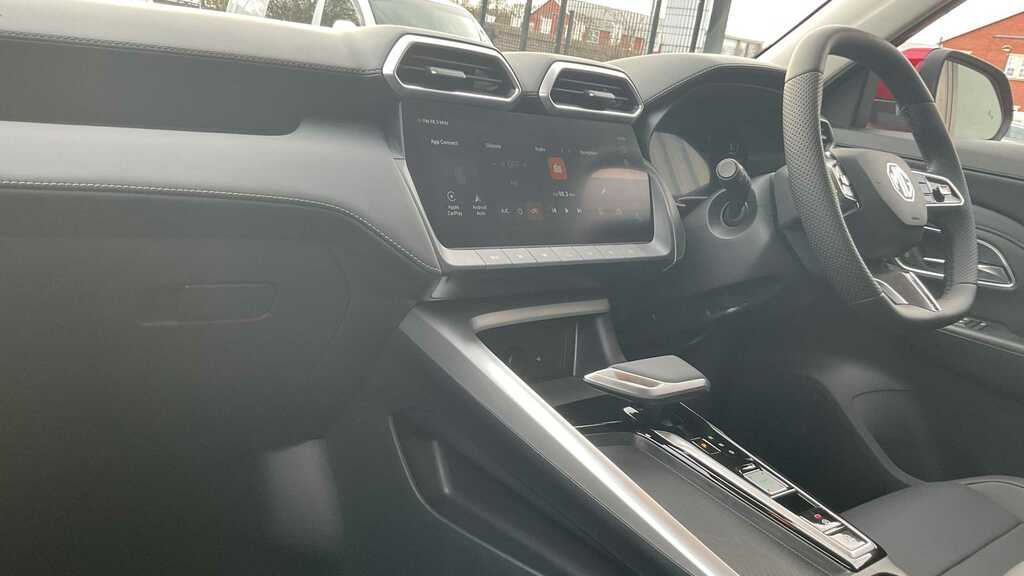 MG ZS 1.5 Hybrid Trophy 2026 Red #3