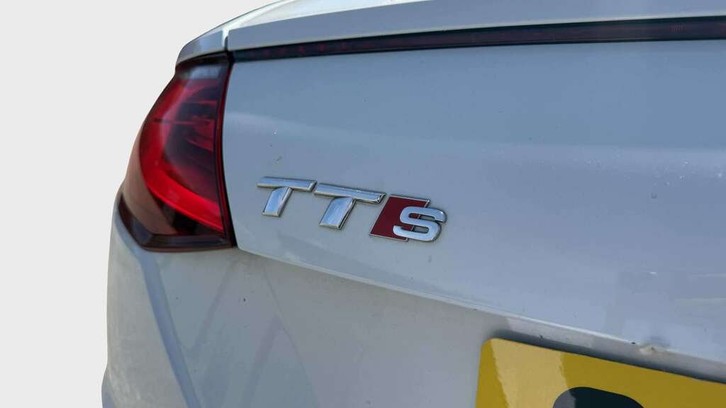 Audi TTS 2.0T Fsi Quattro Tts Black Edition S Tronic 20 White #6