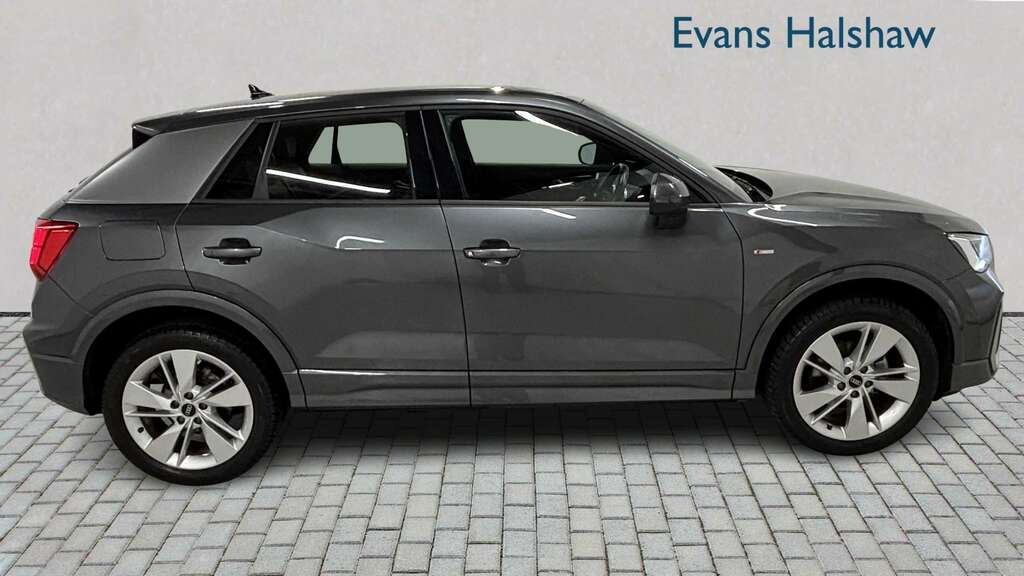 Audi Q2 35 Tfsi S Line S Tronic 2022 Grey #3