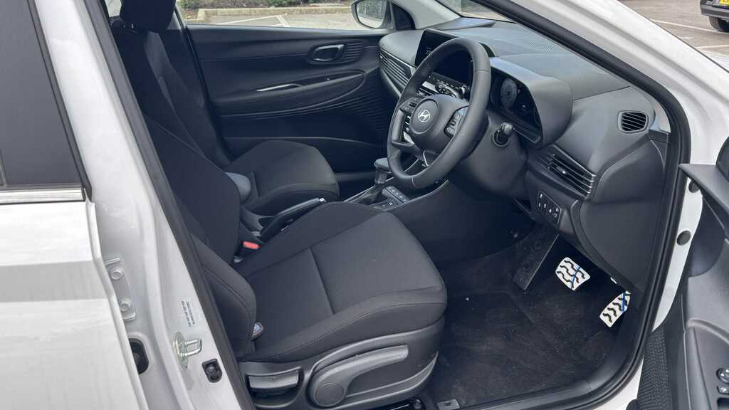 Hyundai Bayon 1.0 Tgdi 90 Tech Line Dct Black #8