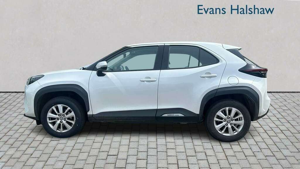 Toyota Yaris Cross 1.5 Hybrid Icon Cvt 2025 DYZ6019 White #3