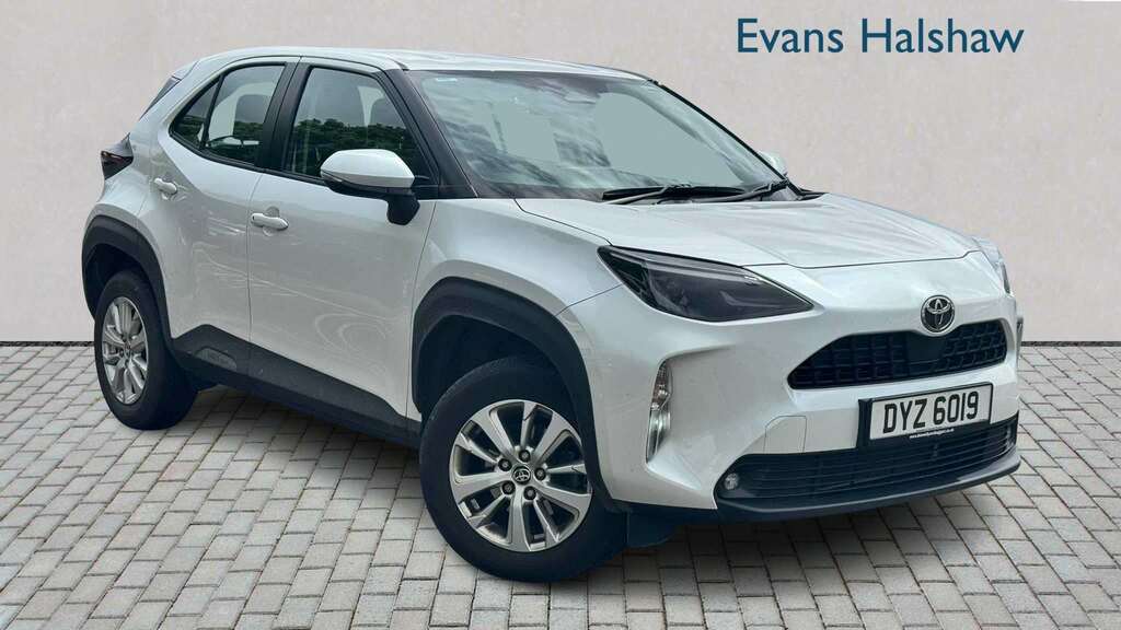 Toyota Yaris Cross 1.5 Hybrid Icon Cvt 2025 White