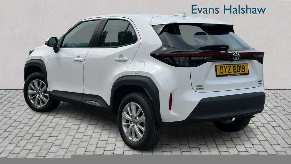 Toyota Yaris Cross 1.5 Hybrid Icon Cvt 2025 DYZ6019 White #2