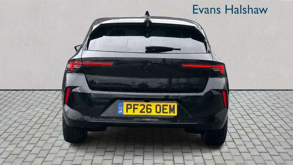 Vauxhall Astra 1.2 Turbo 130 Ultimate 2026 Black #4