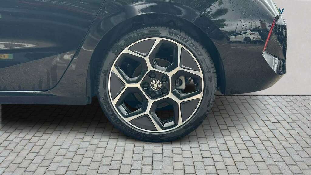 Vauxhall Astra 1.2 Turbo 130 Ultimate 2026 Black #6