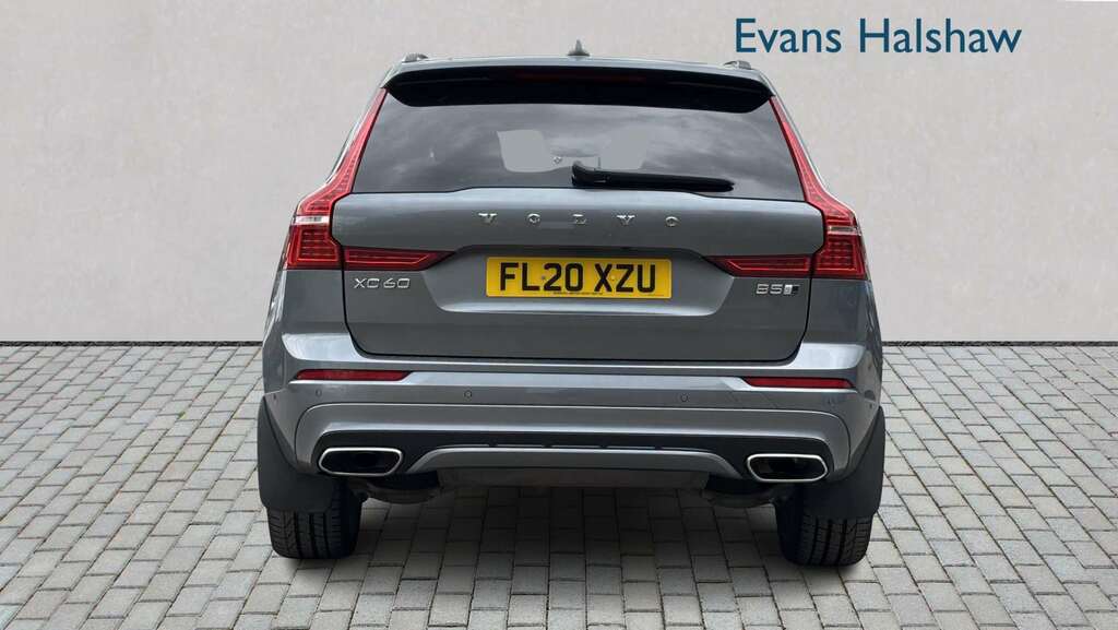 Volvo XC60 2.0 B5p 250 R Design Pro Awd Geartronic 2020 Grey #4
