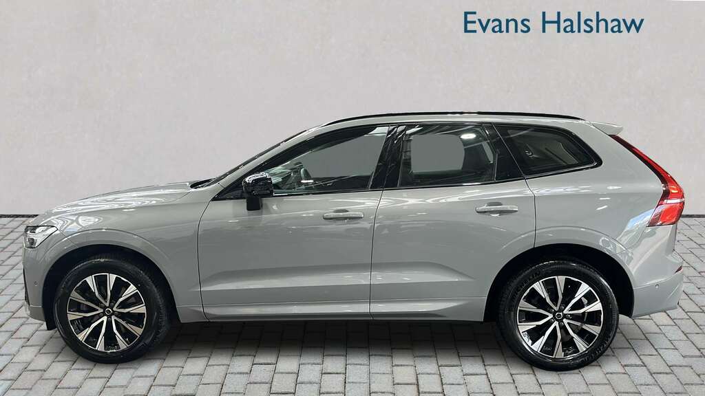 Volvo XC60 2.0 B5p Plus Dark Awd Geartronic 2023 YO23GJV Grey #3