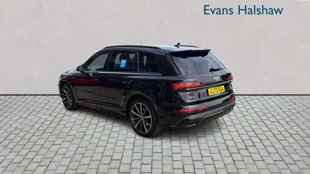Audi Q7 55 Tfsi Quattro Black Edition Tiptronic 2023 HJ73SOA Black #3