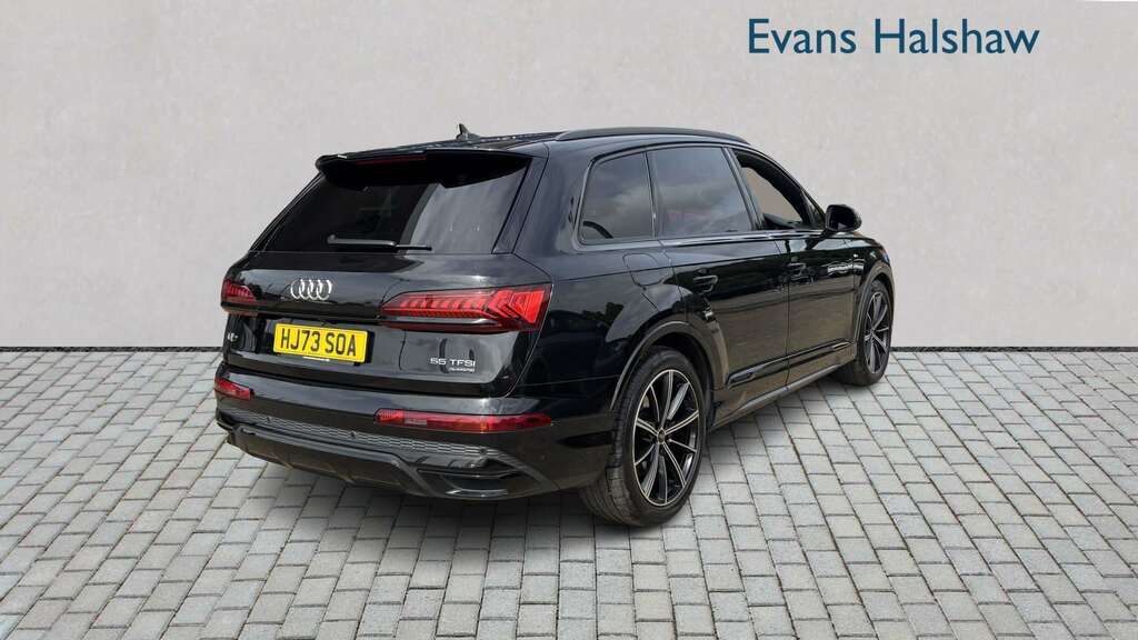 Audi Q7 55 Tfsi Quattro Black Edition Tiptronic 2023 HJ73SOA Black #4
