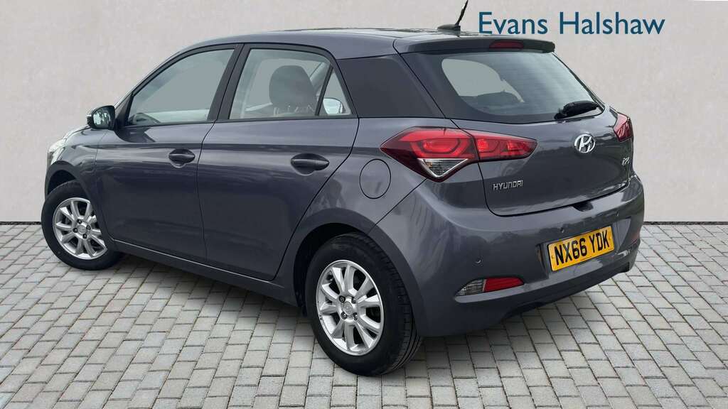 Hyundai I20 1.2 Se 2016 Grey #2