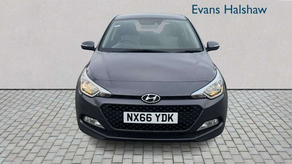 Hyundai I20 1.2 Se 2016 Grey #3