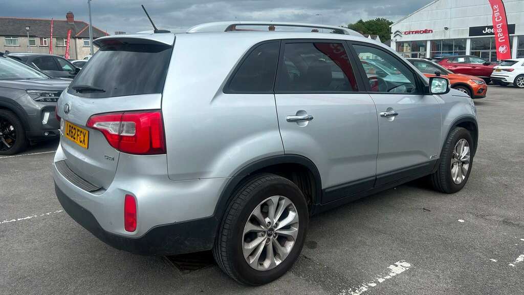 Kia Sorento 2.2 Crdi Kx-3 2013 Silver #2