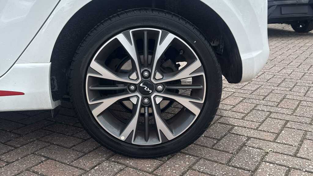Kia Picanto 1.0 Gt-line 4 Seats 2023 White #3