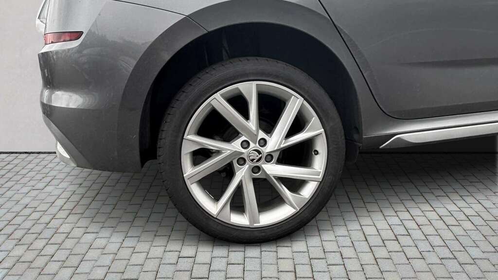 Skoda Kamiq 1.0 Tsi 110 Se L Executive Dsg 2023 Grey #5