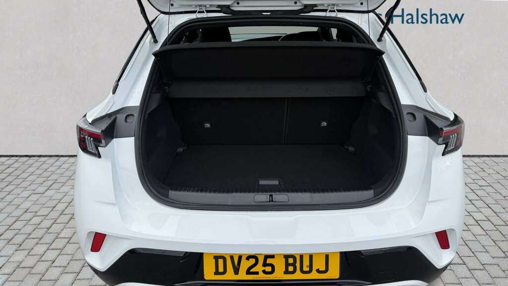 Vauxhall Mokka 1.2 Turbo Ultimate 2025 DV25BUJ White #6