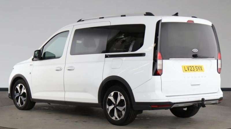 Ford Tourneo Connect 2.0 Ecoblue Active 7 Seat 2023 White #2