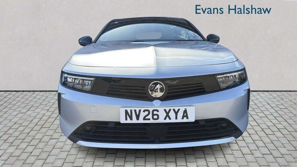 Vauxhall Astra 1.2 Turbo 130 Griffin 2026 Silver #3