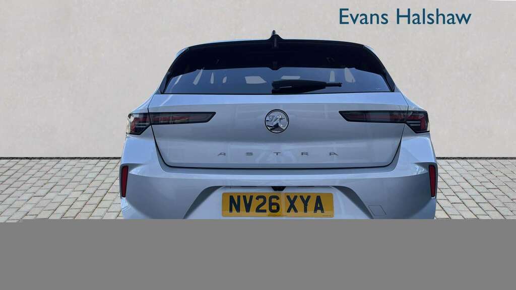 Vauxhall Astra 1.2 Turbo 130 Griffin 2026 Silver #4