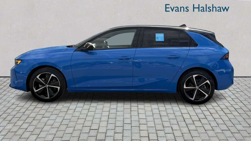 Vauxhall Astra 1.2 Turbo 130 Griffin 2026 Blue #3
