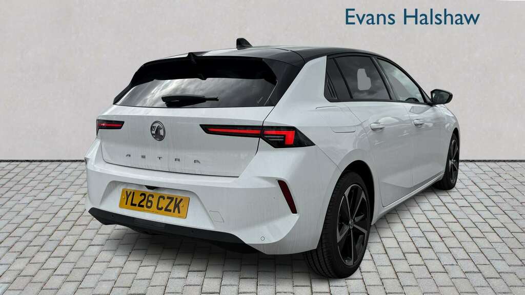 Vauxhall Astra 1.2 Turbo 130 Griffin 2026 White #6