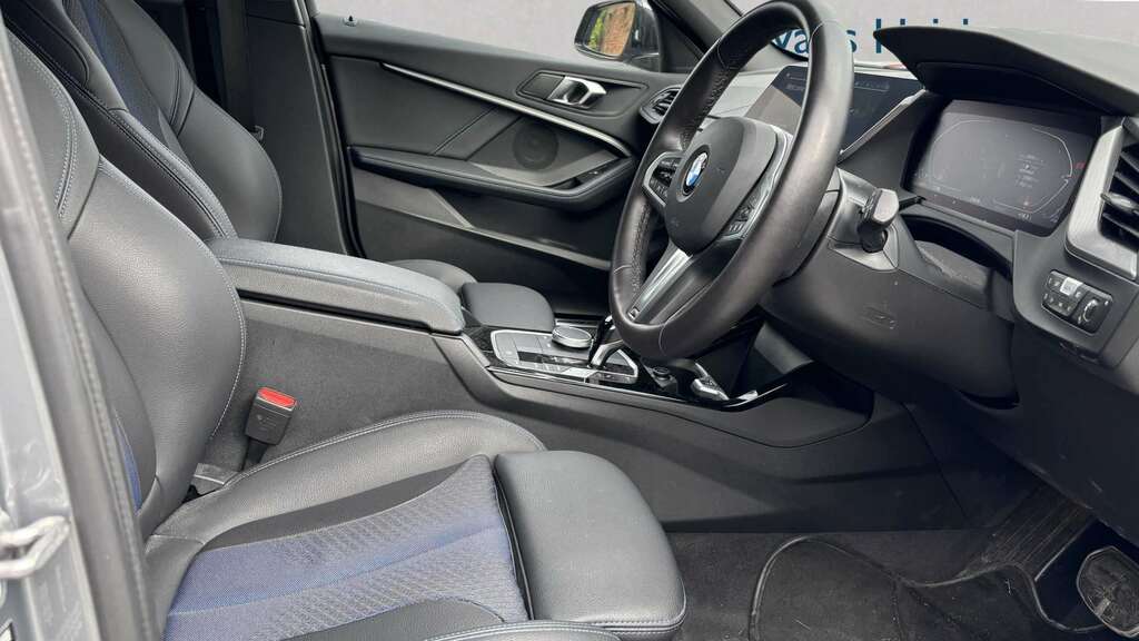 BMW 1 Series 1.5 118I M Sport Lcp Hatchback Dct Eu Grey #2