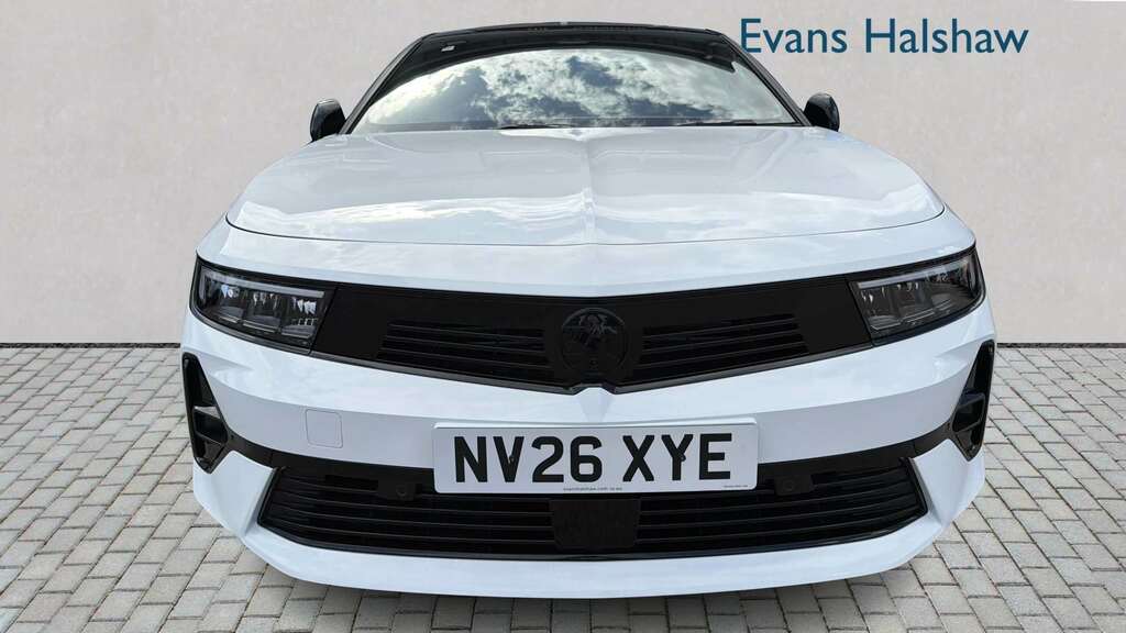 Vauxhall Astra 1.2 Turbo 130 Gs 2026 White #4