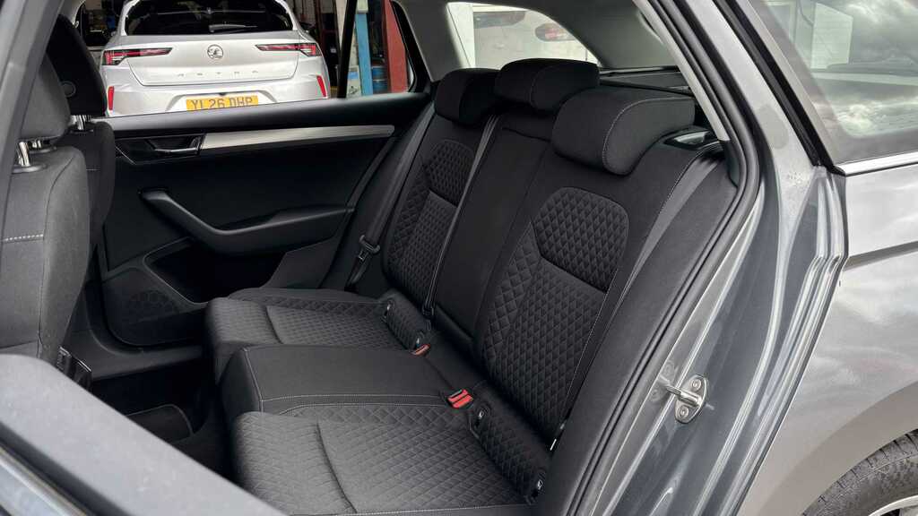 Skoda Superb 2.0 Superb Se Blue #8