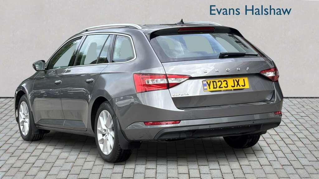 Skoda Superb 2.0 Tdi Cr Se Dsg 2023 Grey