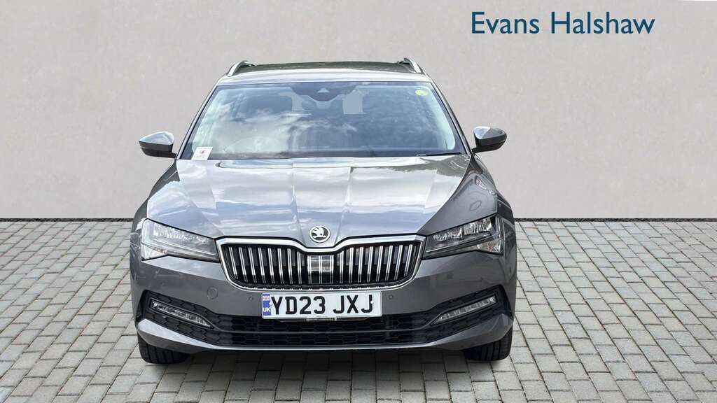 Skoda Superb 2.0 Tdi Cr Se Dsg 2023 Grey #4