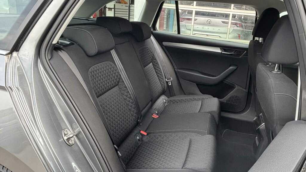 Skoda Superb 2.0 Superb Se Blue #9