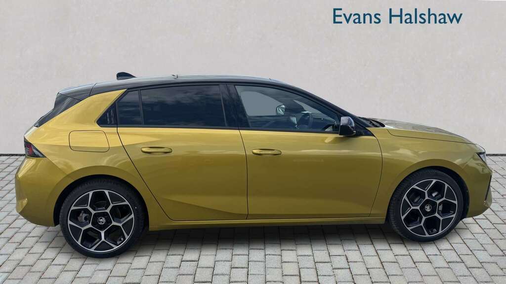 Vauxhall Astra 1.2 Turbo 130 Ultimate 2026 Yellow #2