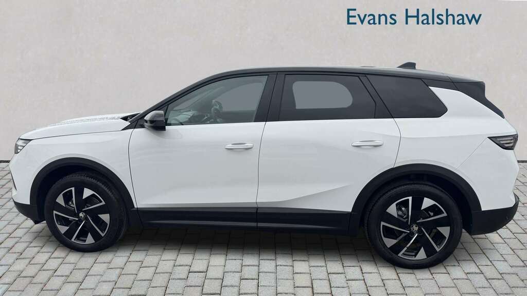 Vauxhall Grandland 1.2 Hybrid 145 Ultimate E-dct6 Fixed Roof 20 White #4