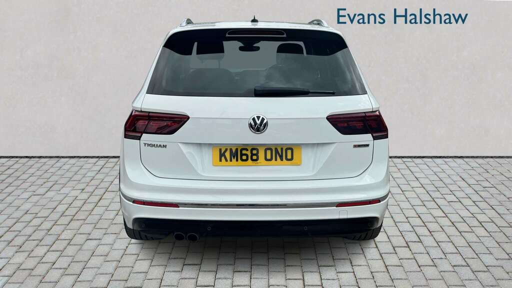 Volkswagen Tiguan 2.0 Tdi 150 4Motion R-line Dsg 2018 White #3