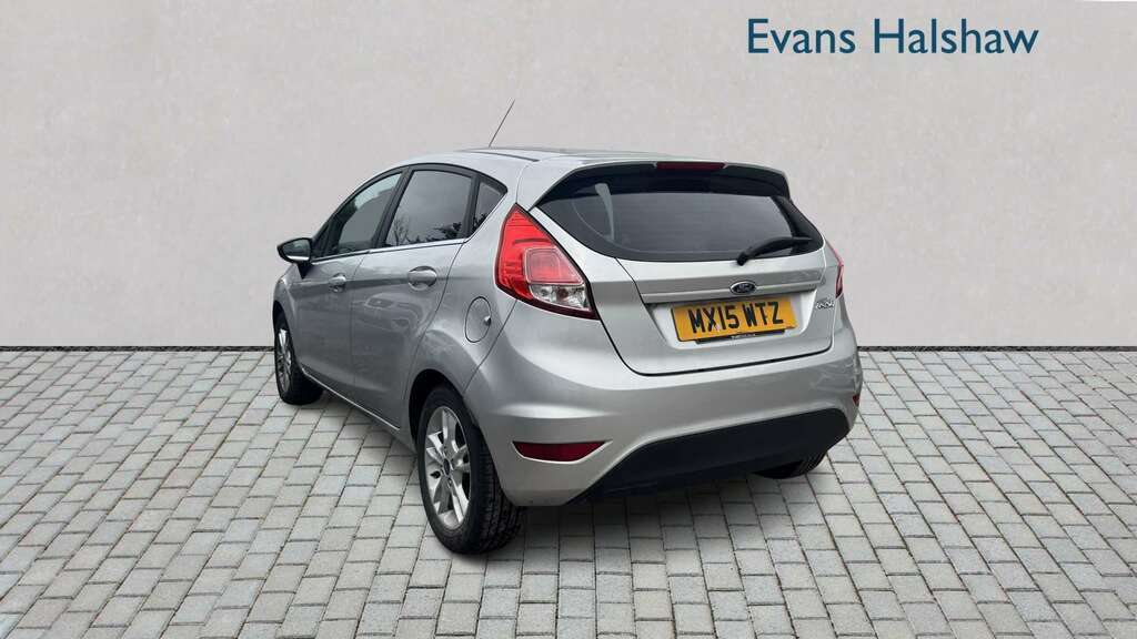 Ford Fiesta 1.25 82 Zetec 2015 MX15WTZ Silver #2