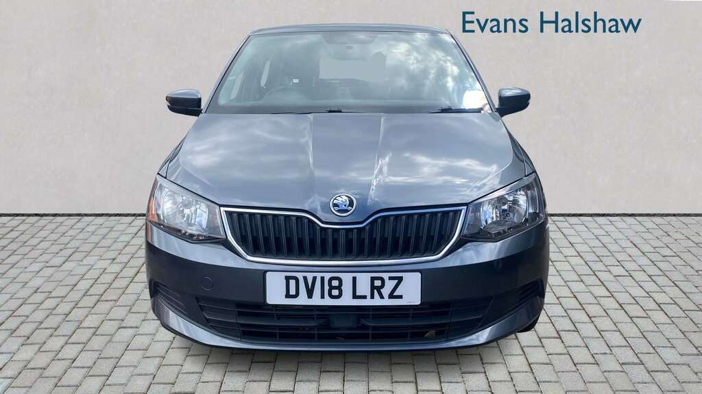 Skoda Fabia 1.0 Tsi 110 Se Dsg 2018 Grey #3