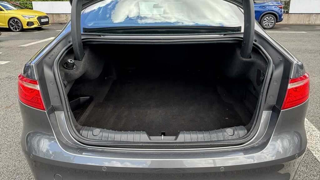 Jaguar XF D Luxury #10