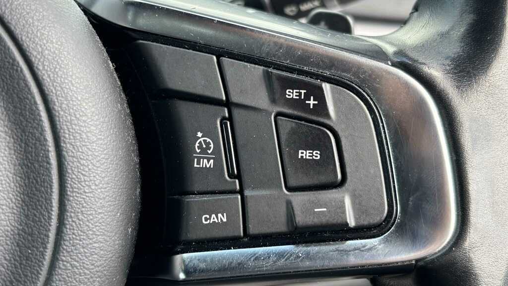 Jaguar XF D Luxury #17